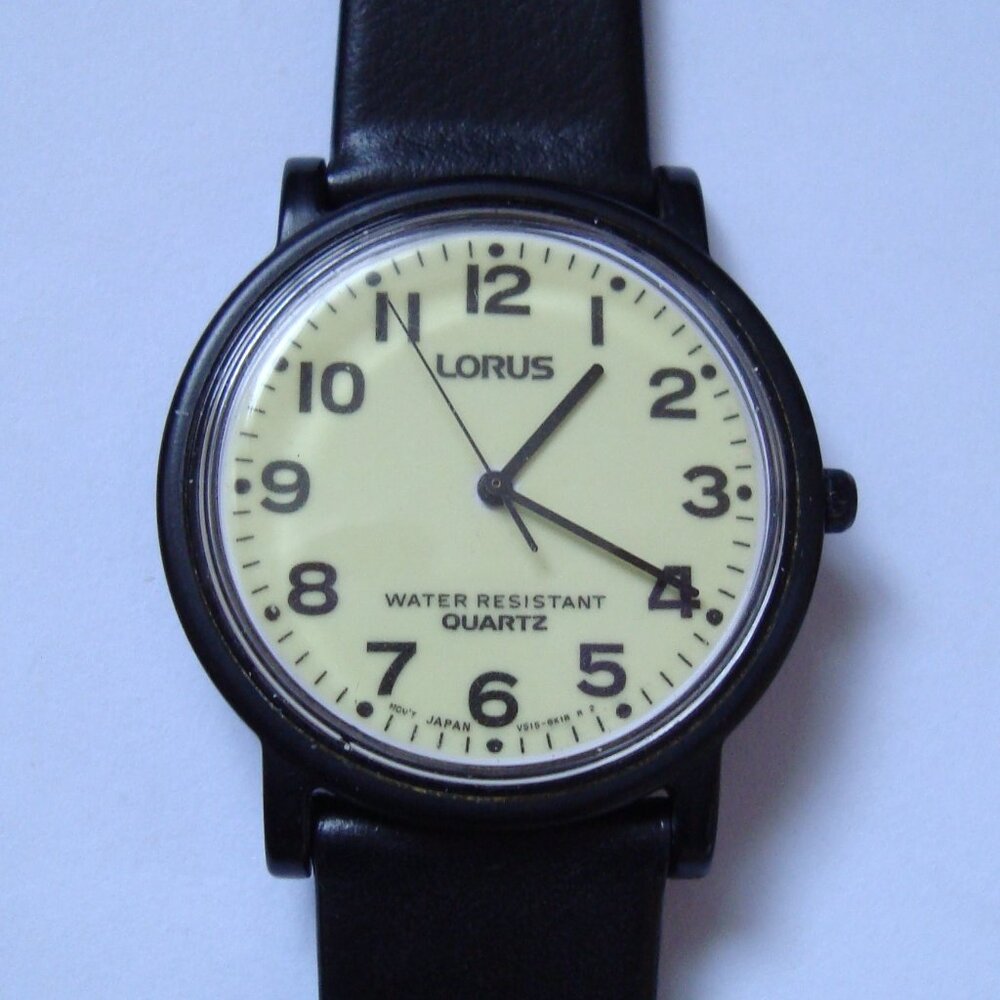 VINATGE LORUS QUARTZ JAPAN ,NEW BATTERY